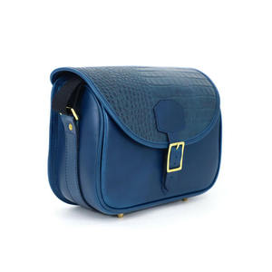 Bolsa de Cuero Resistente para Municiones de Caza con Correa Cruzada Ajustable y Gran Capacidad para Campo de Tiro - Product Image 2