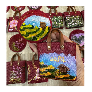 Porte-clés mini sac en herbe de jonc vietnamienne, fait main, en paille naturelle tressée, porte-clés durable, cadeau artisanal pour la vente en gros - Product Image 2