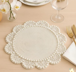 Sets de table brodés à la main de luxe, élégants et décoratifs, accessoires de table raffinés pour des présentations de table haut de gamme et des événements spéciaux - Product Image 6