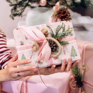 4 Fogli Giganti di Carta da Regalo Rosa per Natale, 28-40 Pollici, per Confezioni Regalo con Bastoncini di Zucchero - Product Image 3