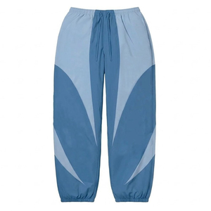 Nuevas tendencias, conjunto de pantalones cortavientos de nailon para hombre con logo personalizado en negro con paneles grises, para verano, estilo vintage, chaqueta de streetwear. - Product Image 4