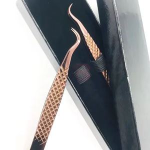 Pince à épiler professionnelle en acier inoxydable de haute qualité pour extensions de cils, pointe courbée en or rose, volume accru, poignée confortable - Product Image 3