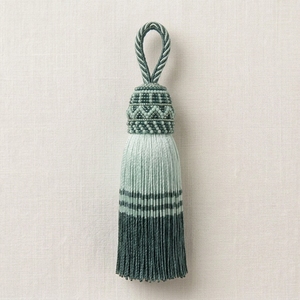 Custom Design Tassel Premium Decorative Accessories with OEM Size Private Label Wholesale Manufacturer Solutions Tassel - Product Image 2