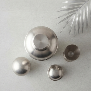 Coctelera de Metal Plateado de Estilo Contemporáneo para Martini, para Uso Doméstico, Directo de la India, Herramientas de Bar Modernas en Oferta - Product Image 4