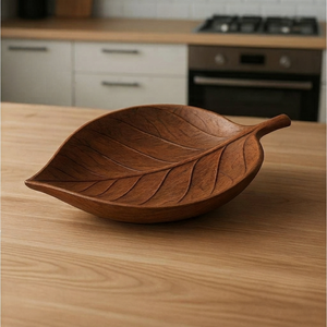 Bandeja de Madera Rústica en Forma de Hoja con Tallados Detallados, Ideal para Decoración de Mesa Natural y Servicio de Alimentos al por Mayor - Product Image 1