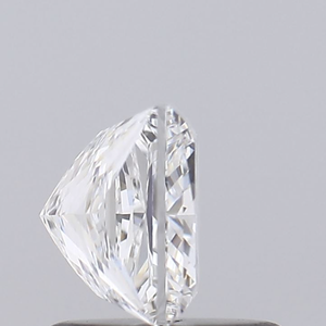 Diamant blanc de 4 carats, couleur D, pureté VS1, taille princesse, offrant une symétrie carrée élégante et un éclat glacé exceptionnel. - Product Image 3