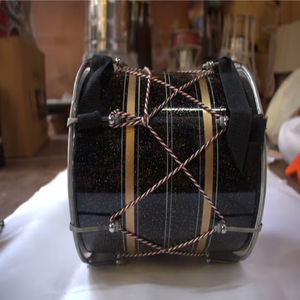 Dholak en bois noir avec pompons colorés, cordes de réglage, baguettes et sac rembourré, tabla en bois disponible en gros - Product Image 2