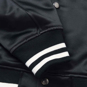 Veste en satin élégante pour homme, légère, à boutons, dernière tendance, avec doublure en coton. - Product Image 4