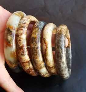 Brazalete de Resina de Alta Calidad, Personalizado, Altamente Pulido, Hecho a Mano, Estilo Vintage, Colorido y Moderno para Mujer, de la India - Product Image 3