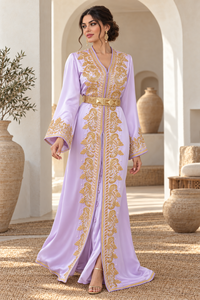 Caftán Marroquí de Terciopelo Lila Mishkat Couture con Bordado Dorado, Mangas Largas, Cuello en V, Largo Maxi, Cinturón Dorado Geométrico para Mujer, para Fiestas - Product Image 4