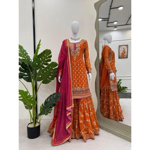 Conjunto de Traje de Fiesta de Chifón con Bordado de Hilo y Lentejuelas, Talla XL - Product Image 1