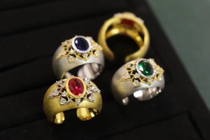 แหวนเคลือบทอง18K สำหรับทุกเพศทำจากเซอร์คอนผิวกระจ่างใสดีไซน์หรูหราไม่เหมือนใคร - Product Image 2
