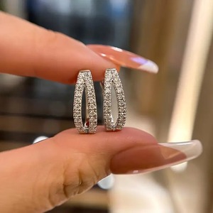 Nueva Colección de Pendientes de Aro con Corte Redondo en Forma de U, con Moissanita 925 y Baño de Oro Blanco de 18K, para Mujer - Product Image 3