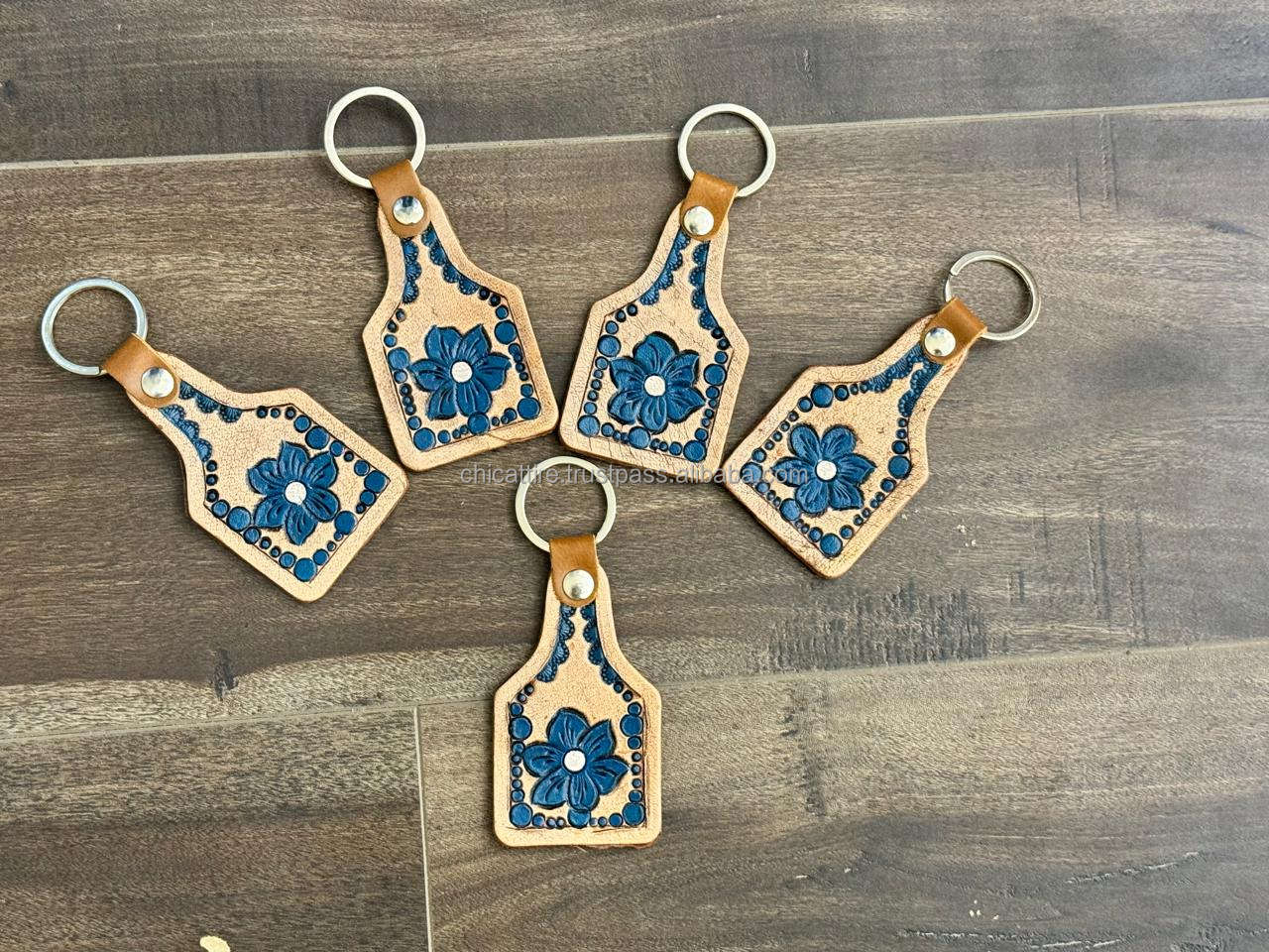 สีน้ำตาลพร้อมเครื่องมือสี