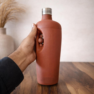 Bouteille d'eau en terre cuite 1000 ml, bouteille à boisson en argile avec poignée, utilisation moderne pour la maison et la cuisine - Product Image 2