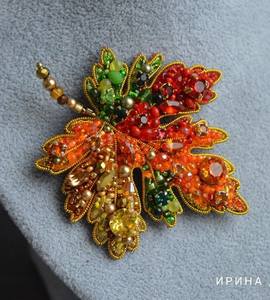 Broche de Diseño Bordado con Cuentas, Hecho a Mano con Cristales y Cuentas de Semillas, Pin de Moda, Joyería Decorativa Única para Solapa de Abrigo, Bufanda o Chal - Product Image 4