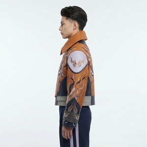 Blouson de motard asymétrique en cuir marron clair à col large, motif flamme brodé, color block, vêtement d'extérieur moto pour homme - Product Image 4