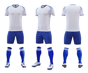 Uniforme de Fútbol Personalizado, Diseño a Medida, Antimanchas, Flexible, Resistente a Impactos, de Secado Rápido y Cómodo - Product Image 1