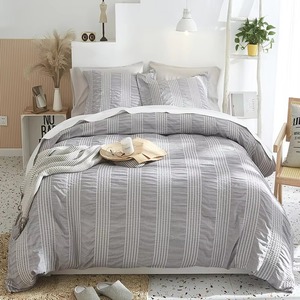 Parure de lit d'hiver épaisse et moelleuse, ensembles de couettes de luxe à motifs tendance - Product Image 1