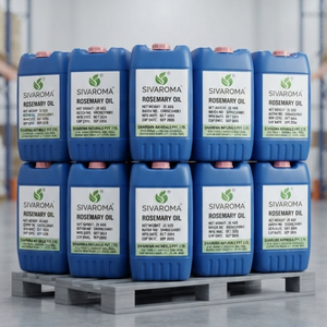 Huile essentielle de romarin professionnelle pour les marques cosmétiques, les fabricants de produits de soins personnels, les produits de beauté et les parfums - Product Image 6