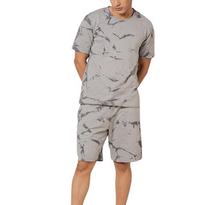 Conjunto de camiseta y pantalones cortos para hombre, para aventuras al aire libre, cómodo y ligero, ideal para viajes de verano, ropa informal y deportiva - Product Image 1