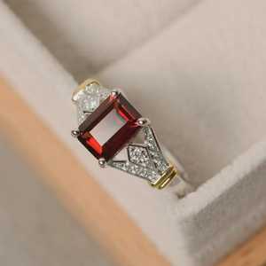 Royal Saga Vintage 2Ct Red Garnet <b>Emerald</b> Cut Moissanite Gemstone <b>Ring</b> 925 Fine <b>Silver</b> Original Customizable Engagement <b>Ring</b> - Product Image 3