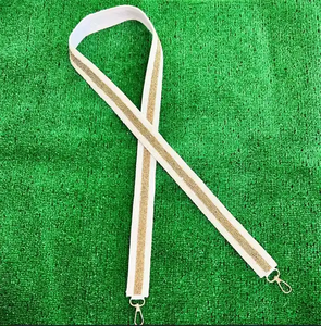 Cinturones de cuentas hechos a mano con diseño y forma personalizados, correas de guitarra de longitud personalizada y bolso con diseño de estrella bordado con cuentas. - Product Image 4