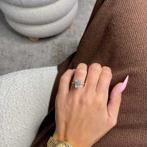 Anillo Solitario de Diamante Cultivado en Laboratorio, Corte Esmeralda, 2.02CT, VS1, Oro Amarillo de 14K, Regalo para Aniversario o Fiesta, para Parejas - Product Image 5