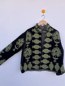 Veste d'hiver en coton respirant brodée de fleurs Suzani en velours fait main |   Col montant chic au design bohème - Product Image 4