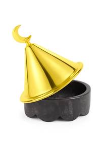 Olla de Cerámica Blanca para Calentar Alimentos con Tapa Cónica Dorada y Diseño de Luna Creciente - Product Image 2