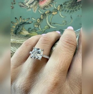 Anillo de lujo con diamante cultivado en laboratorio de corte cojín para mujer, plata 925, regalo de compromiso y boda con certificación IGI SGL, piedra de 3 quilates - Product Image 3