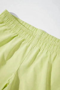 Shorts de sport taille haute pour femme, effet sculptant fessier, froncé, pour la course, le yoga, le fitness et la gym, style cycliste - Product Image 2