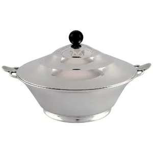 Cacerola de Acero Inoxidable de Grado Alimenticio de Alta Calidad |   Diseño Elegante de Retención de Calor para el Hogar y Restaurantes - Product Image 1