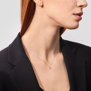 Collar con Colgante de Diamante Cultivado en Laboratorio en Forma de Círculo de Oro Amarillo - Product Image 4