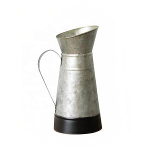 Jarra de agua de metal galvanizado estilo granja hecha a mano, recipiente saludable con caño de cobre y mango para fiestas - Product Image 6