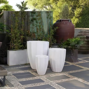 Ensemble de 3 pots de fleurs en béton gris antique de luxe, traditionnels, pour usage en extérieur, base conique, meilleure stabilité au vent, respectueux de l'environnement - Product Image 1