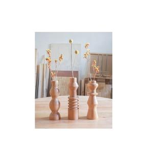 Portavelas de madera de primera calidad diseñado para espacios elegantes y exhibiciones decorativas - Product Image 3