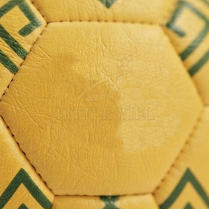 Balón de Fútbol Híbrido de PU de Alta Calidad, Ligero y Cómodo, Superficie Lisa, para Entrenamiento, Práctica, Juegos y Juego en Equipo (Personalizable) - Product Image 5