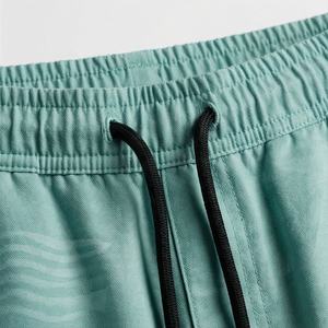 Shorts de plage personnalisés avec logo pour hommes, maillots de bain d'été à séchage rapide, shorts de sublimation en vente en ligne, prix raisonnable, tendance, doux et confortables - Product Image 4