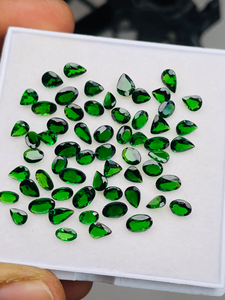 Tsavorita Natural Sin Calentar ni Tratar, Corte Mixto, Certificado IGI, Lote de 22 CTS, Calidad AAA, Brillo Intenso, Claridad Alta, Color Verde Vibrante - Product Image 5