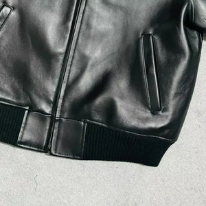 Veste d'hiver pour homme sur mesure, élégante, style universitaire, avec accents en cuir, veste d'aviateur en cuir noir 2026 - Product Image 4