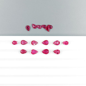 Rubíes naturales de Mozambique sin tratar, calibrados en forma de pera de 6x4 mm, piedras preciosas de rubí facetadas sueltas naturales para la fabricación de joyas, listas para usar. - Product Image 3