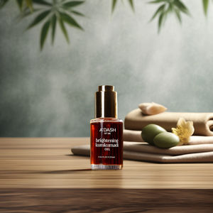 Aceite de Kumkumadi Iluminador con Aceite de Azafrán, Aceite de Sésamo y Leche de Cabra para una Piel Radiante y Uniforme - Product Image 1