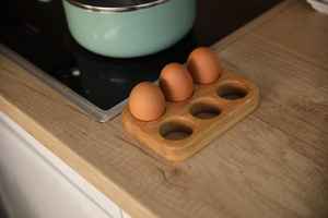 Plateau porte-œufs en bois fait main, support de rangement pour œufs en bois naturel pour la cuisine, la ferme et la décoration intérieure - Product Image 3