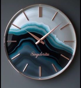 Green Resin Quartz <b>Battery</b> Powered Wall <b>Clock</b> Single Face Decorative Art Deco Glass Look Living Room Guest Room High Finish - Product Image 4