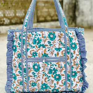 Elegante Bolso Tote Acolchado de Algodón para Mujer con Estampado de Bloques y Cremallera para Viajes y Uso Diario - Product Image 1