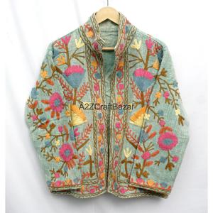 Veste d'hiver pour femme en coton écologique respirant, brodée à la main, style vintage floral Suzani, matelassée TNT, ethnique folklorique bohème - Product Image 4
