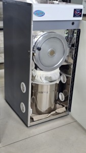 Molino de Harina Motorizado de Alta Resistencia Leenova con Cuerpo de Acero y Madera, Capacidad de 8-10 kg/h, 230-240V, Fácil de Operar para Uso Doméstico - Product Image 3