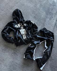 Ensemble survêtement homme streetwear personnalisé, comprenant un sweat à capuche zippé surdimensionné à strass et un pantalon de survêtement baggy, avec broderie de patchs et effet délavé à l'acide - Product Image 6