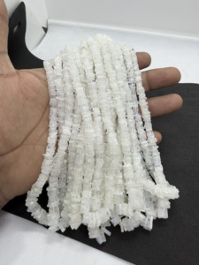 Cuentas de Piedra Lunar Arcoíris Natural Cuadradas de 4-5 mm, Hilo de 16 Pulgadas, Fabricante, Proveedor, Venta al por Mayor de Cuentas de Piedra Lunar para Joyería - Product Image 4